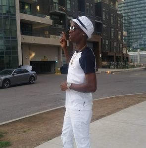 Meet your Posher, Skoolas